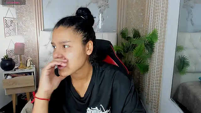 Snapshot of AriaVega chatting on 03-30-26, 12:50 AriaVega online show from 03-30-26, 12:50