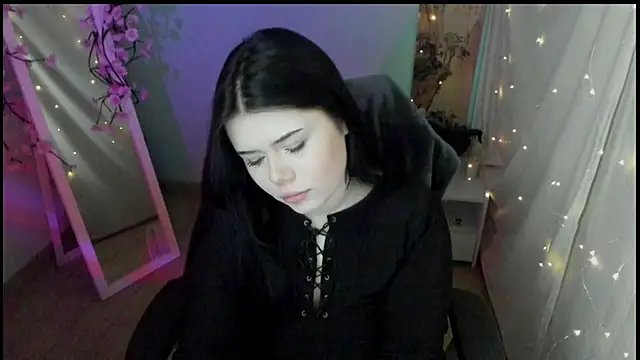 Mona Esty online show from 04-21-26, 06:20