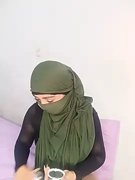  alishaa c online show from 05-18-26, 09:59