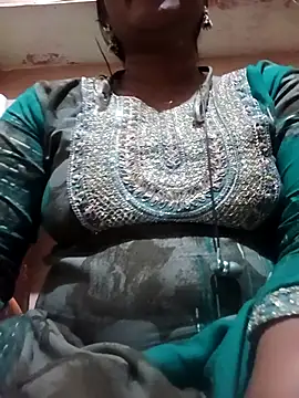 Priyanka hot54 online show from 10-24-25, 06:48