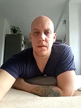 Snapshot of Kobradera1984 chatting on 02-23-26, 08:55 Kobradera1984 online show from 02-23-26, 08:55