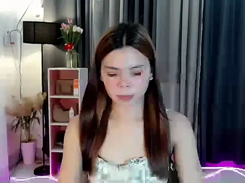 Snapshot of buttycamillex chatting on 05-18-26, 04:13 buttycamillex online show from 05-18-26, 04:13
