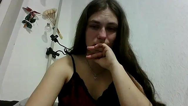 Twolatte1520 online show from 05-18-26, 07:09