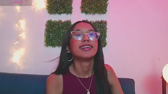 luna valen online show from 02-11-26, 09:53