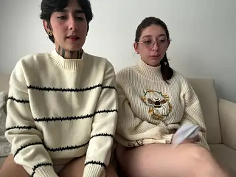 DaisyEmily online show from 03-12-26, 09:43