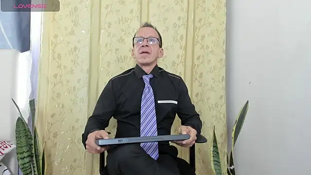  axelking  online show from 05-26-26, 11:50