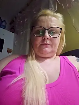 NieMaJazdyBezGwiazdy7883 online show from 02-06-26, 01:43
