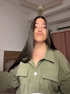 Snapshot of Nhefertary chatting on 03-31-26, 12:01 Nhefertary online show from 03-31-26, 12:01