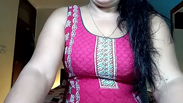 horny milf couple online show from 06-18-26, 08:02