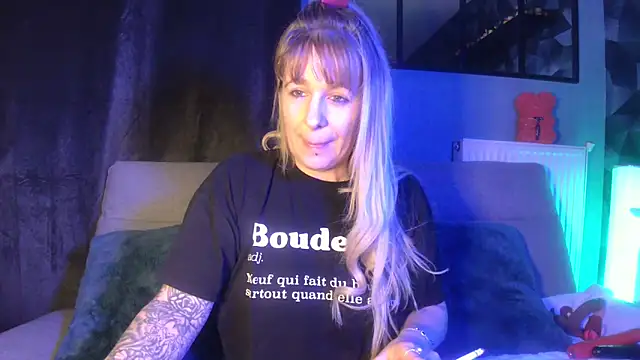 Delichieuse5 online show from 02-19-25, 08:41