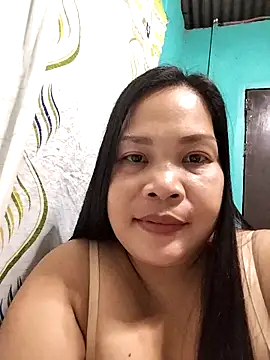 Snapshot of shyhotpinay_32 chatting on 10-29-25, 01:46 shyhotpinay 32 online show from 10-29-25, 01:46
