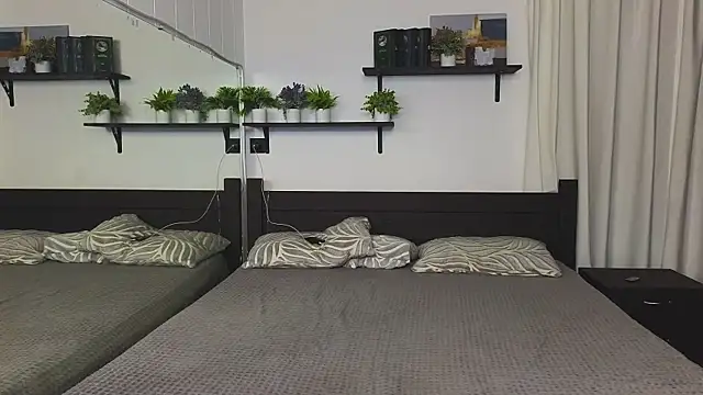 Cute Mike online show from 01-13-26, 06:02