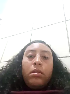 Snapshot of ZS_Oficial chatting on 11-11-25, 12:43 ZS Oficial online show from 11-11-25, 12:43