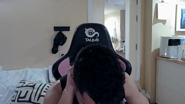 Snapshot of junokun22 chatting on 10-25-25, 06:13 junokun22 online show from 10-25-25, 06:13