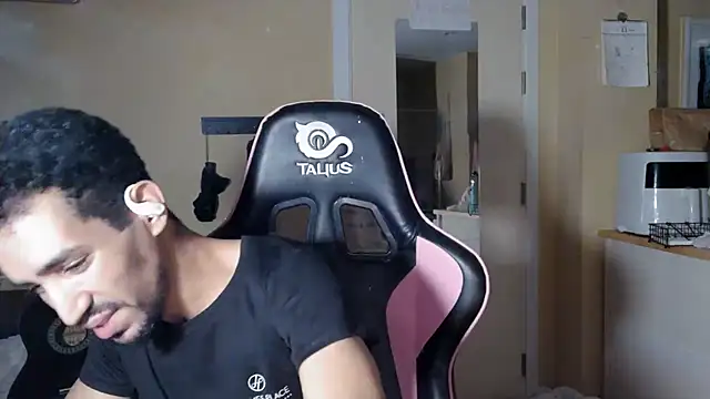 Snapshot of junokun22 chatting on 11-18-25, 07:07 junokun22 online show from 11-18-25, 07:07