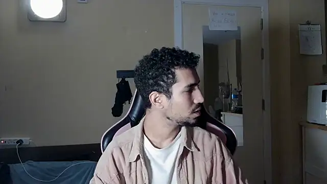 Snapshot of junokun22 chatting on 11-26-25, 07:15 junokun22 online show from 11-26-25, 07:15