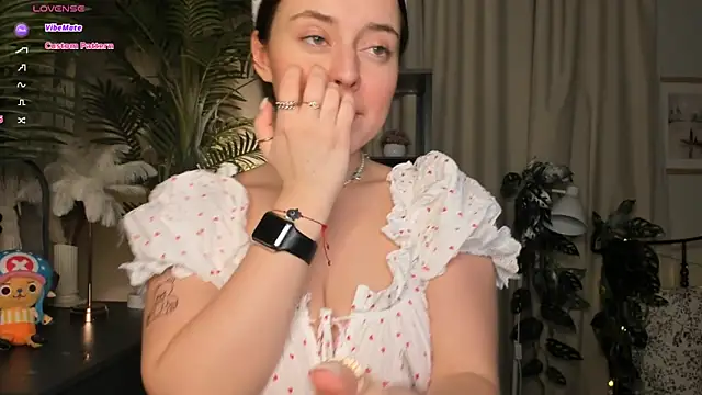 ThelmaJusto online show from 03-08-26, 03:49