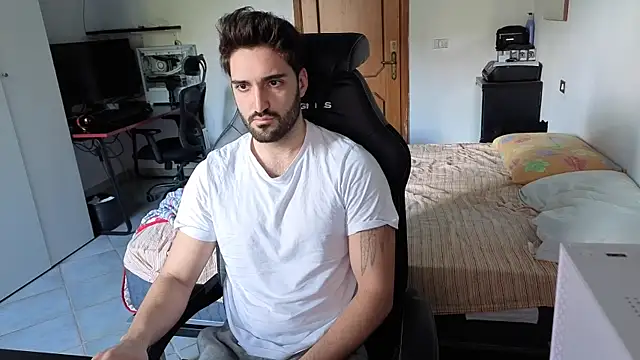 Al3xox02 online show from 02-25-26, 08:35