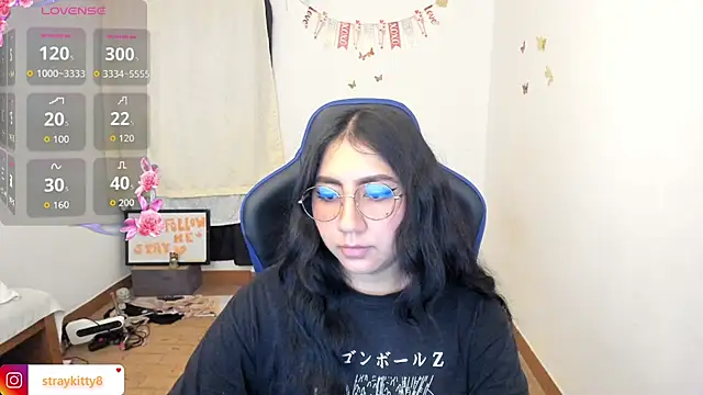 LoveLyy- online show from 06-23-26, 10:19