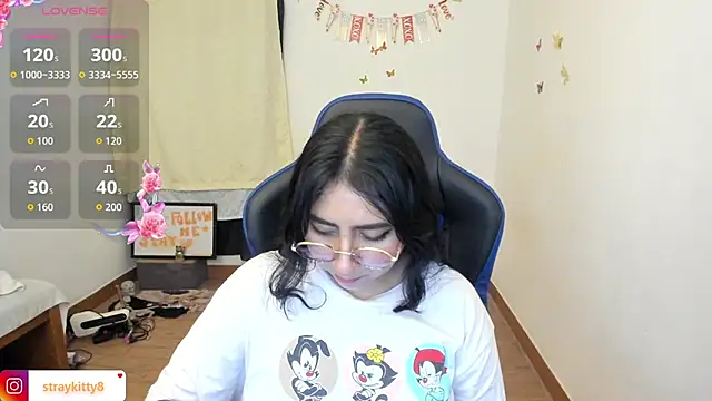 LoveLyy- online show from 06-25-26, 12:21