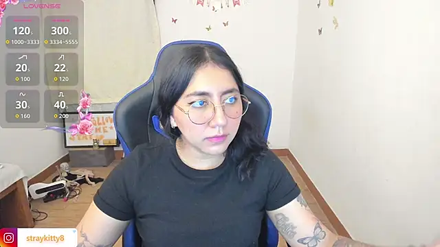 LoveLyy- online show from 07-30-26, 12:20