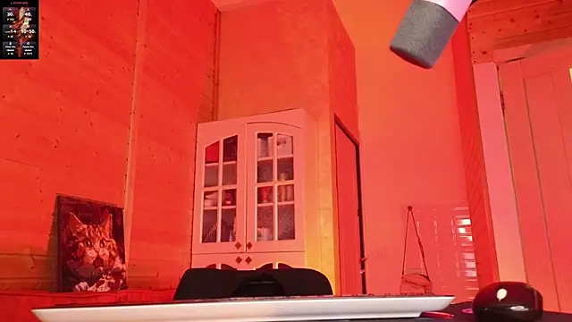 Snapshot of Lady_Shine chatting on 04-13-26, 04:56 Lady Shine online show from 04-13-26, 04:56