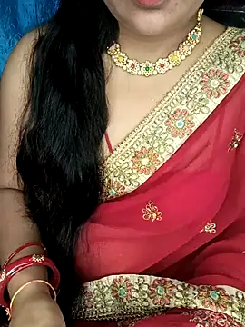 Snapshot of Rashmi_011 chatting on 06-04-26, 12:49 Rashmi 011 online show from 06-04-26, 12:49