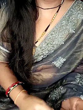 Snapshot of Rashmi_011 chatting on 06-27-26, 12:37 Rashmi 011 online show from 06-27-26, 12:37