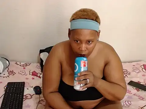 Snapshot of SexyChubyPussyZA chatting on 02-04-26, 12:11 SexyChubyPussyZA online show from 02-04-26, 12:11