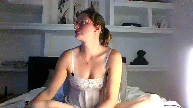 xcrazzycat online show from 05-20-26, 08:37