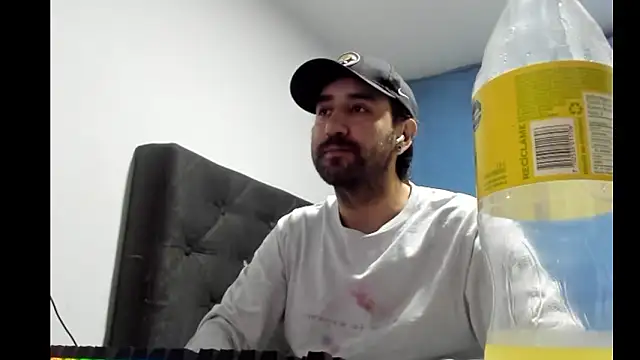 coolfriki online show from 02-03-26, 04:54