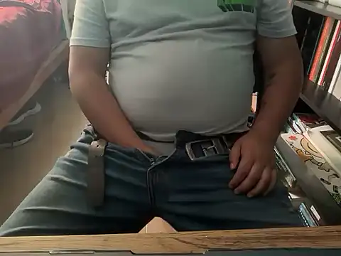 LeonHot8502 online show from 04-11-26, 07:51