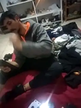 Snapshot of Yasahel33 chatting on 02-21-26, 07:42 Yasahel33 online show from 02-21-26, 07:42