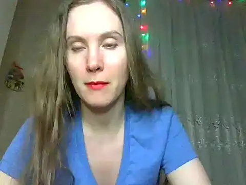 Snapshot of Lynirina chatting on 06-19-26, 10:24 Lynirina online show from 06-19-26, 10:24