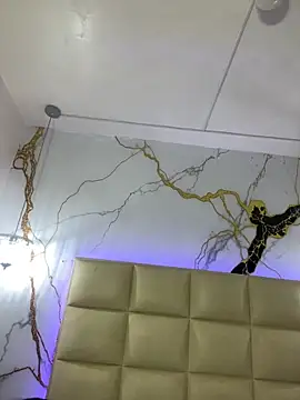 Snapshot of Luna_star3 chatting on 11-15-25, 05:42 Luna star3 online show from 11-15-25, 05:42