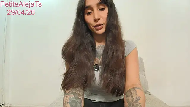 PetiteAlejaTs online show from 04-29-26, 10:49
