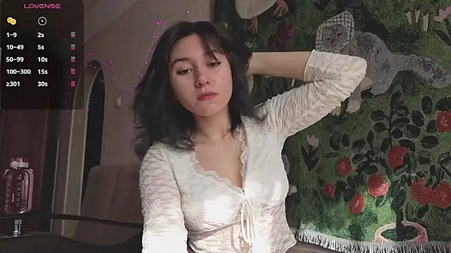 MiaLovelyOne online show from 05-01-26, 04:28