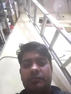 vermaankit0 online show from 10-31-25, 11:11