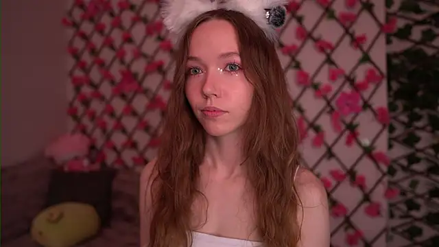 Petite Polly online show from 10-25-25, 06:13