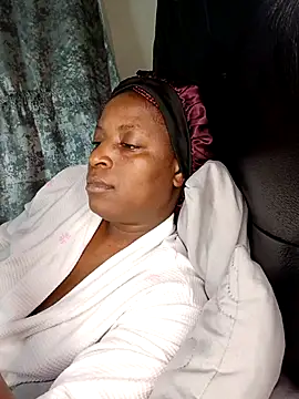 Linae1234 online show from 11-21-25, 01:48