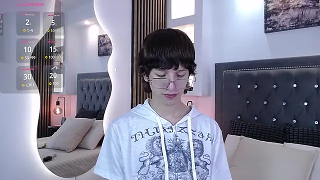 Snapshot of Emo_Boy_ chatting on 03-28-26, 08:41 Emo Boy online show from 03-28-26, 08:41