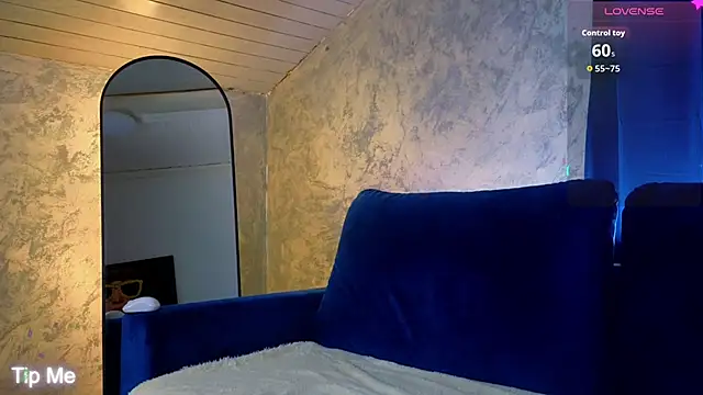 Snapshot of _YourSubmissive_ chatting on 06-16-26, 04:37 YourSubmissive online show from 06-16-26, 04:37