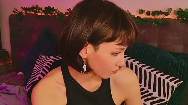 GentleMusee online show from 06-18-26, 02:32