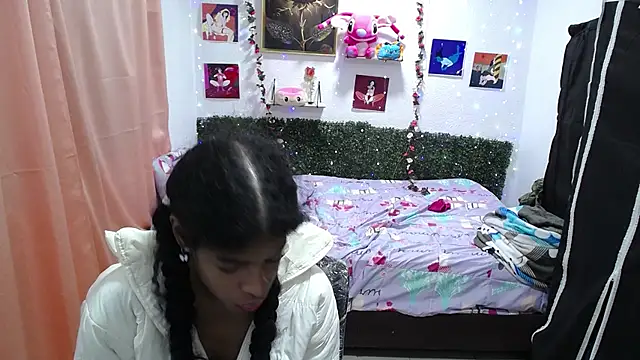 Snapshot of thianahorny chatting on 04-21-26, 12:22 thianahorny online show from 04-21-26, 12:22