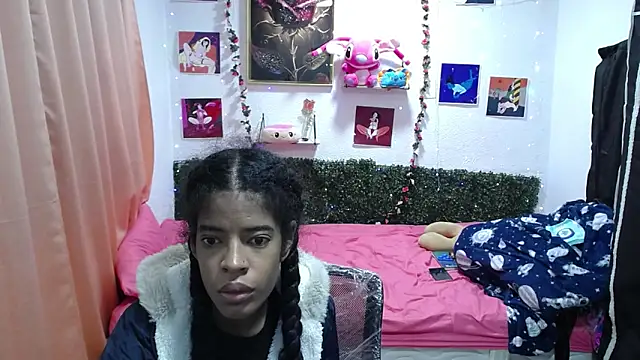 Snapshot of thianahorny chatting on 04-27-26, 12:36 thianahorny online show from 04-27-26, 12:36