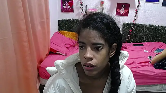 Snapshot of thianahorny chatting on 05-03-26, 04:02 thianahorny online show from 05-03-26, 04:02