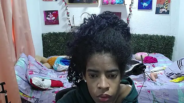 Snapshot of thianahorny chatting on 05-14-26, 01:07 thianahorny online show from 05-14-26, 01:07