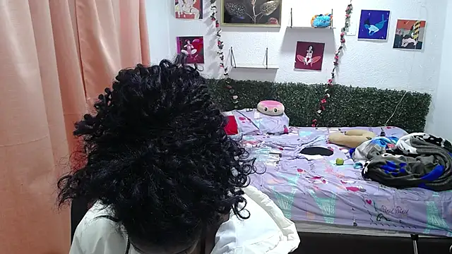 Snapshot of thianahorny chatting on 05-20-26, 01:28 thianahorny online show from 05-20-26, 01:28