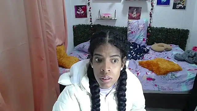 Snapshot of thianahorny chatting on 06-06-26, 11:59 thianahorny online show from 06-06-26, 11:59