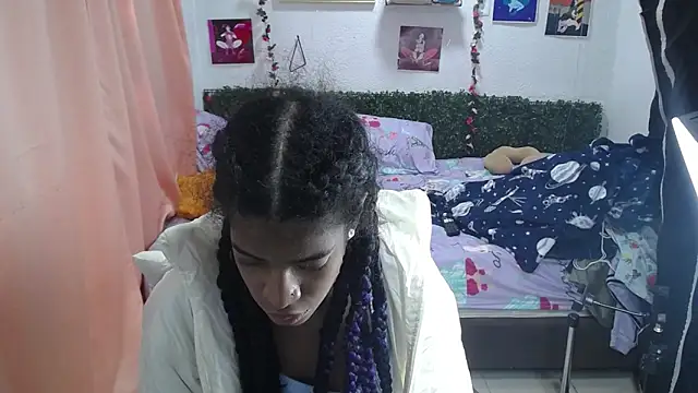 Snapshot of thianahorny chatting on 06-17-26, 12:50 thianahorny online show from 06-17-26, 12:50